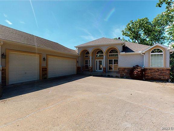 3rd image of 5763 Lakeridge Dr