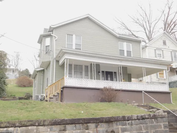 567 W Main St, Grafton, WV 26354