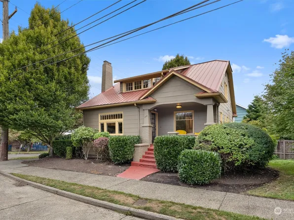 5916 8th Avenue NE, Seattle, WA 98105