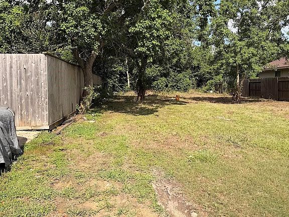 4th image of 16142 Maladi Dr