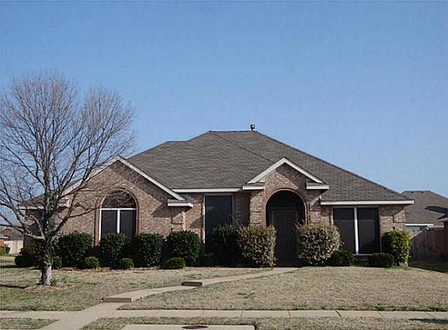 1st image of 1431 Pine Bluff Dr