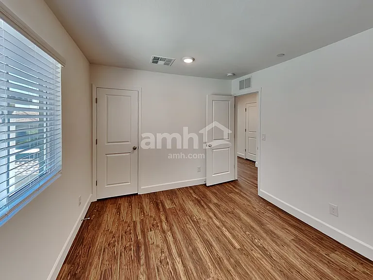 3344 Blodwen St — Photo 11