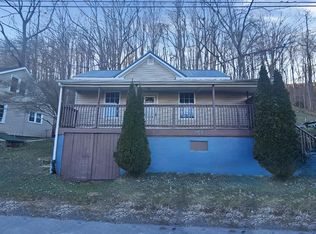 708 Spruce St, Marion, VA 24354