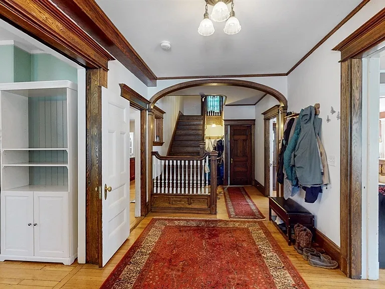 104 Englewood Ave — Photo 6