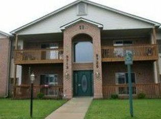 9715 Wildflower Ct, Belleville, MI 48111