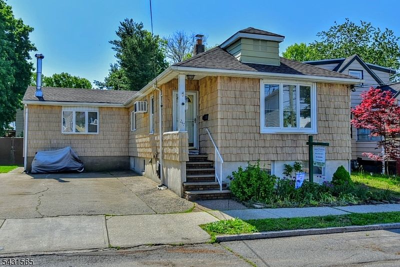 1st image of 247 Grove St