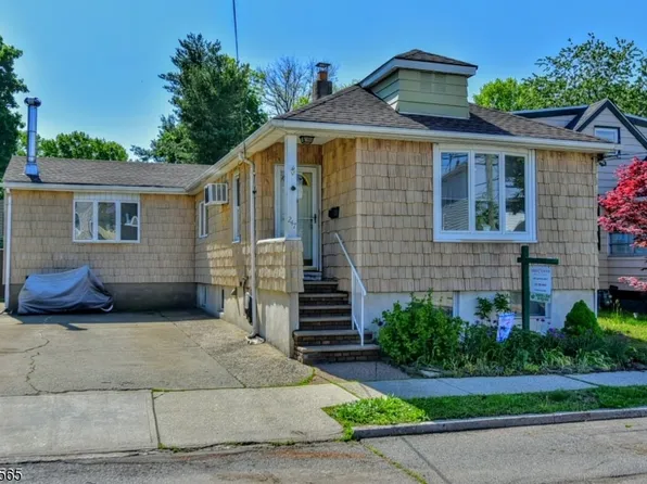 247 Grove St, Lodi Boro, NJ 07644