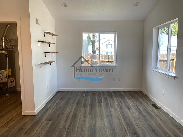 1414 N 13th St — Photo 11