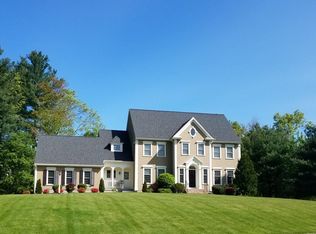 9 Coach House Rd, North Grafton, MA 01536