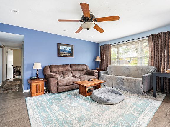 5th image of 7427 S Sherman Dr