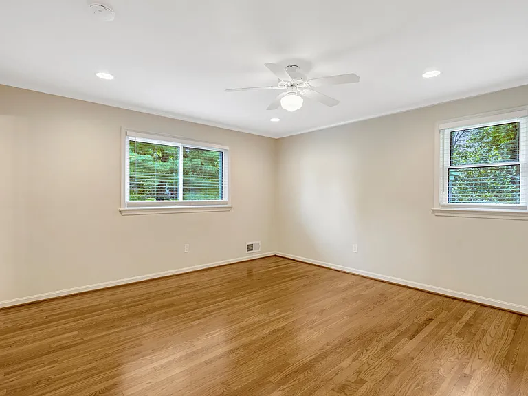 6717 Reynard Dr — Photo 26