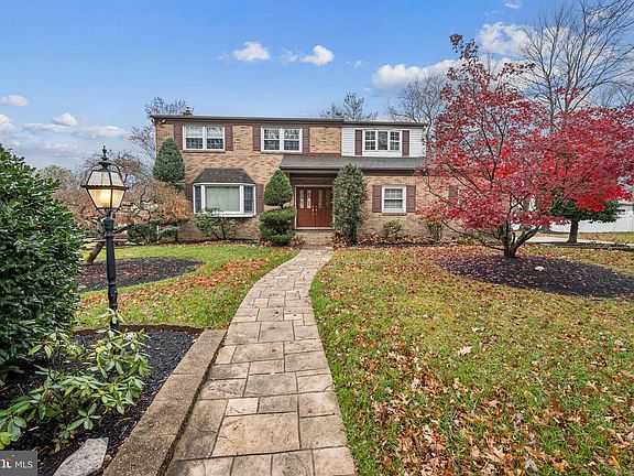 2nd image of 503 Balsam Rd