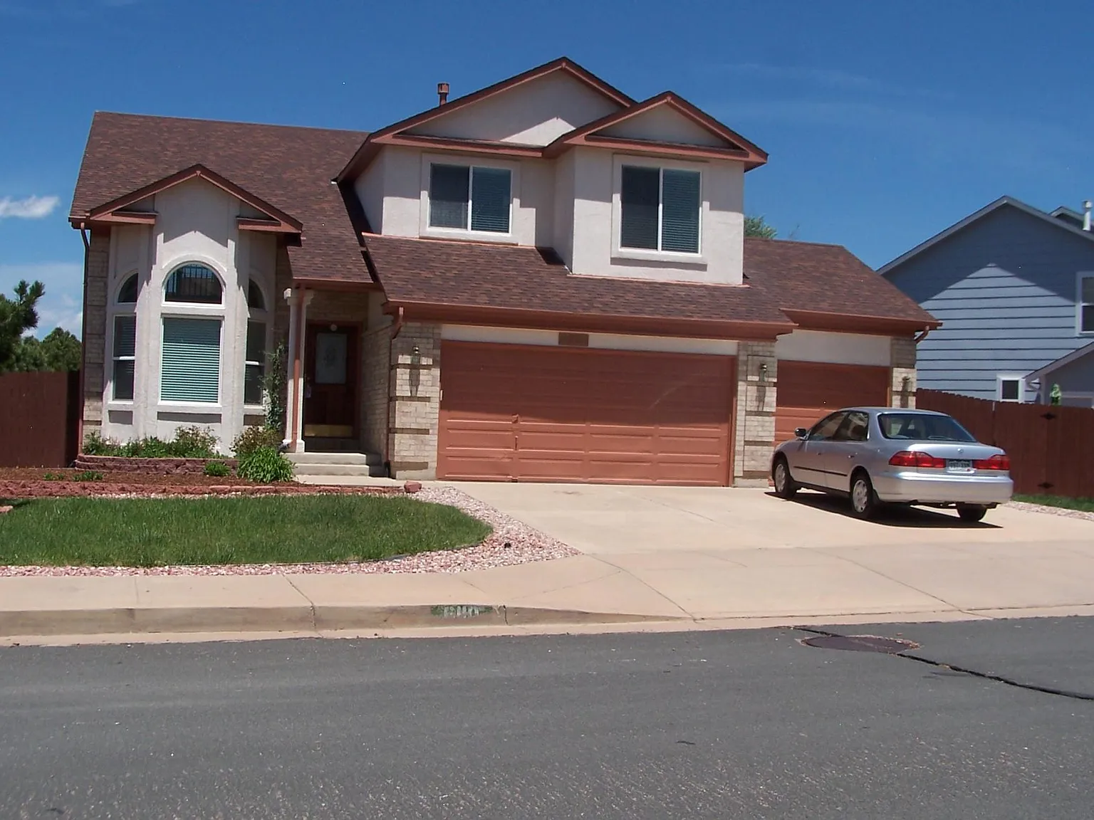 5 bed, 3.5 bath, 3124 sqft, $2,645 — Photo 1