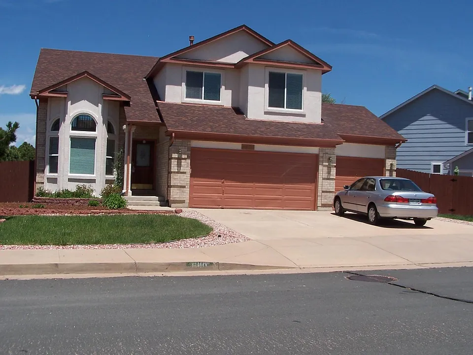 6110 Treeledge Dr