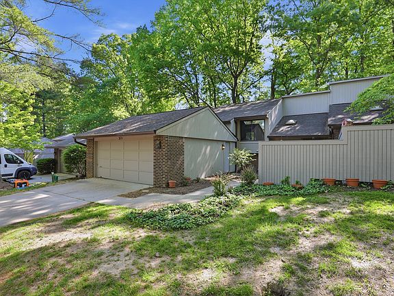 3rd image of 51 Osage Ct
