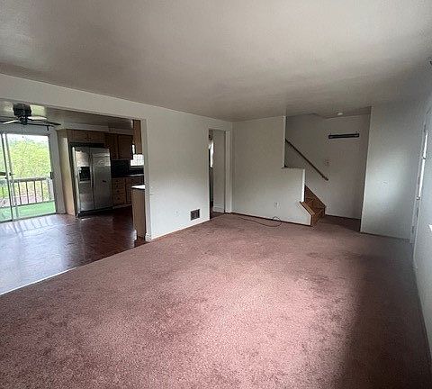 4th image of 840 Dunster St