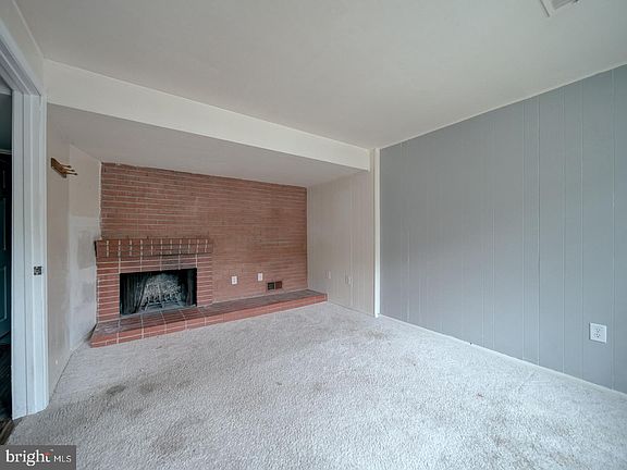 5th image of 3429 Braddock Dr