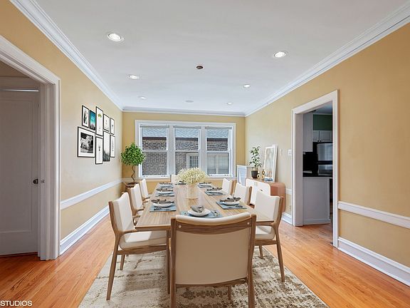 5th image of 670 Hinman Ave APT 3D