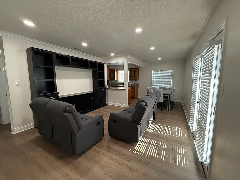 14613 Piuma Ave — Photo 5