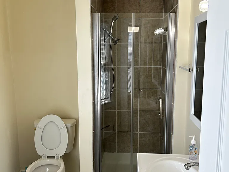 79 Glenwood Ave #2 — Photo 18