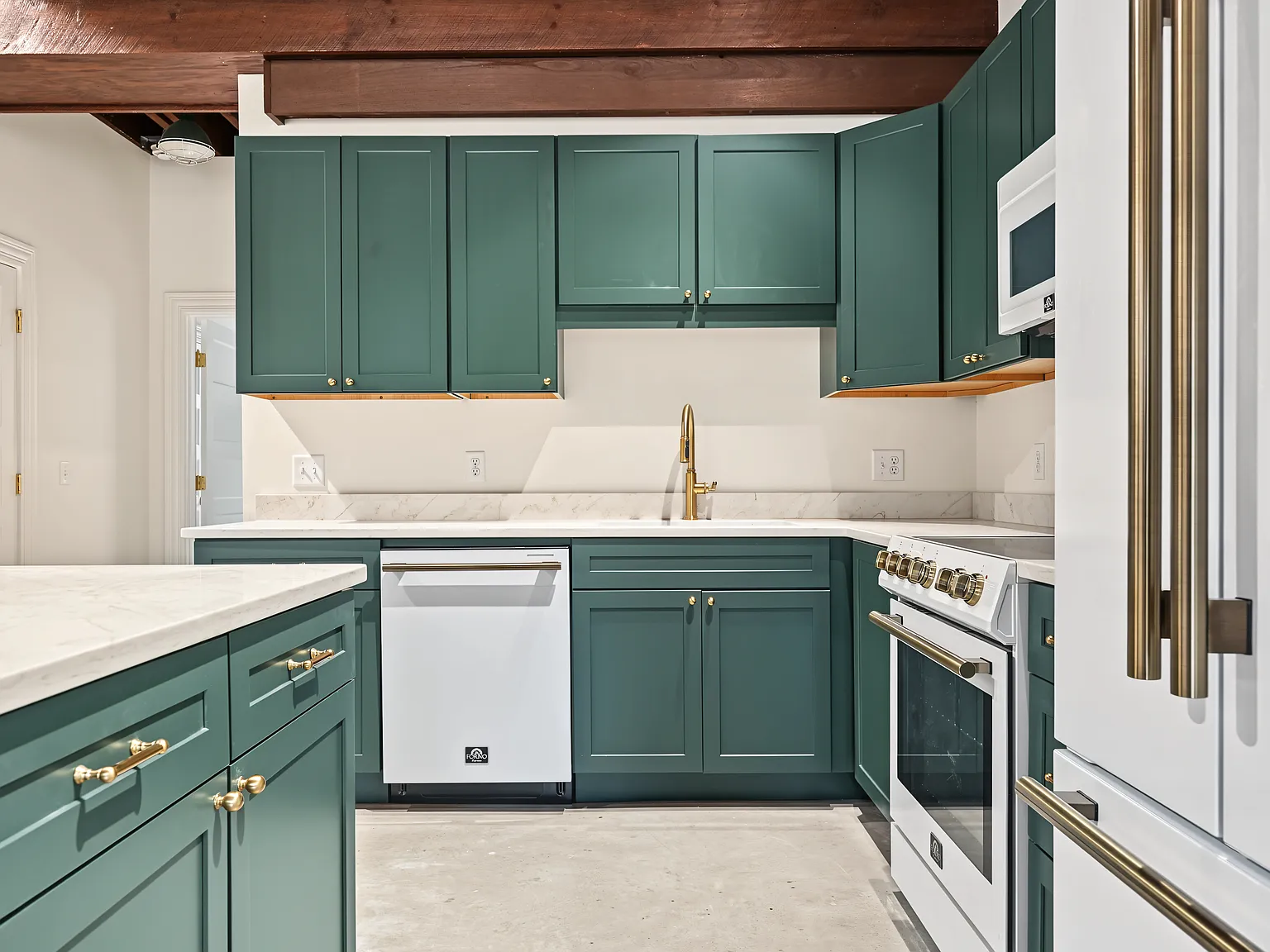 1 bed, 660 sqft, $2,200 — Photo 4
