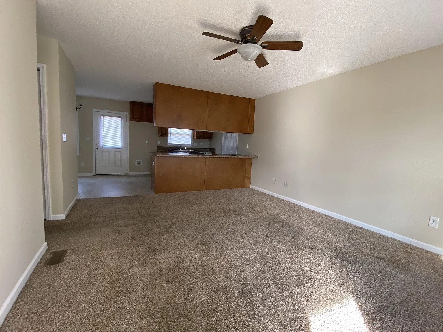 Coggins Road - 341 - 1 — Photo 4