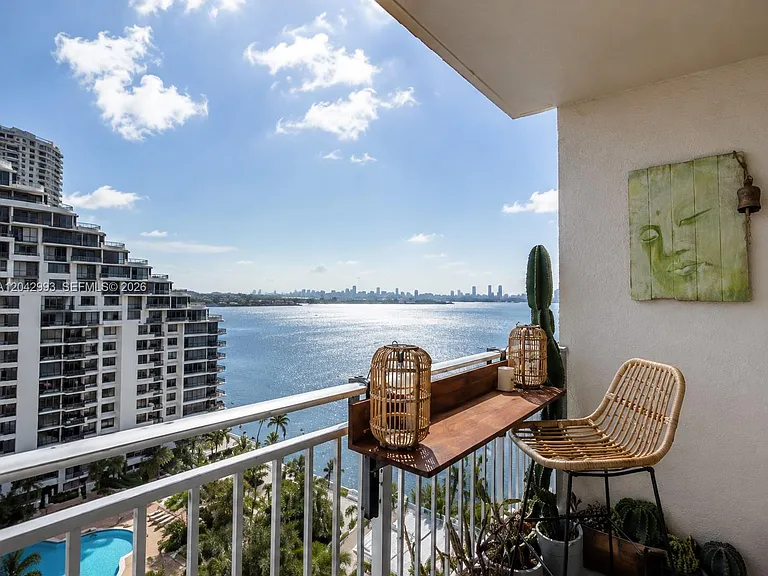770 Claughton Island Dr #1705 — Photo 13
