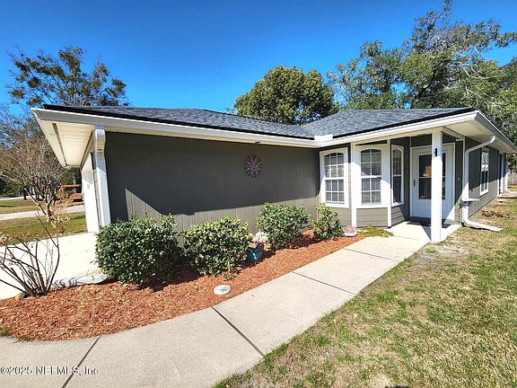 5th image of 2305 TWELVE OAKS Drive