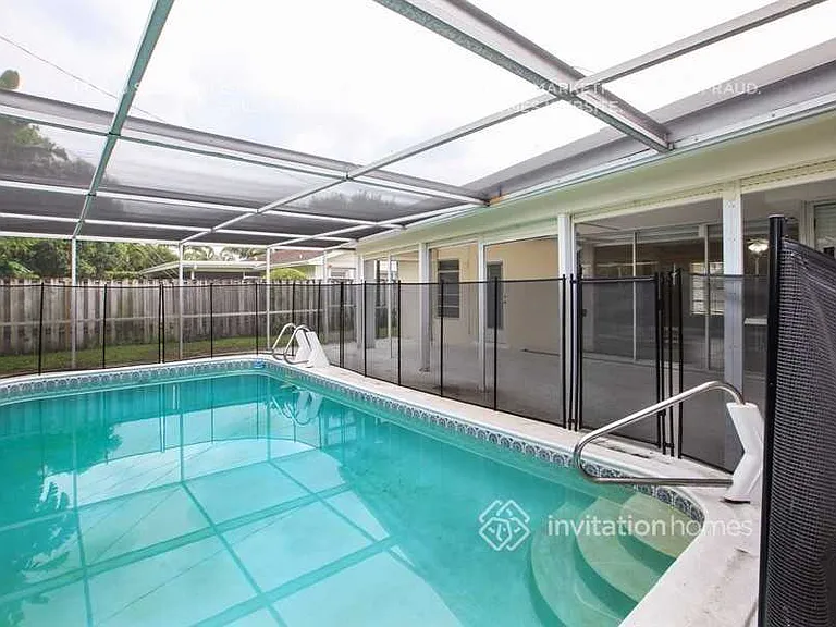 1250 SW 9th Ter — Photo 12