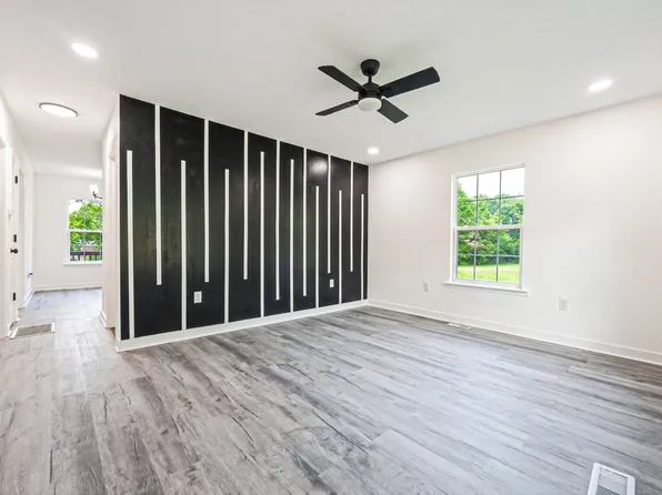 204 Locust St, Manchester, TN 37355