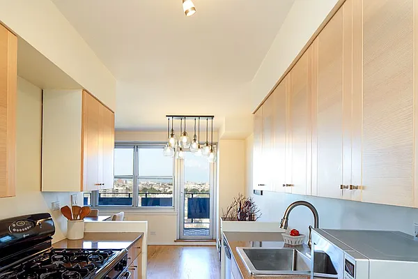 Sold by HomeDax Real Estate | media 4