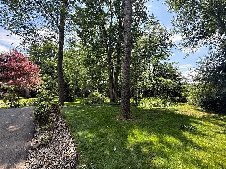 1800 Amarillo St NW — Photo 4