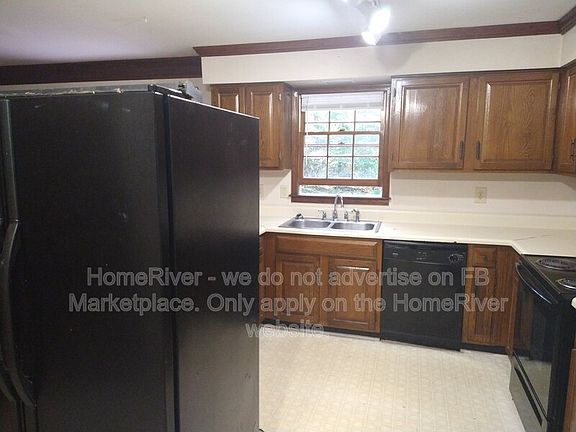 4th image of 180 Brandon Mill Cir