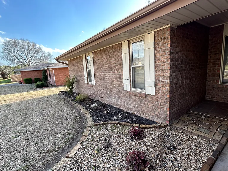 1311 Willow Brook St — Photo 19