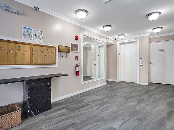 4th image of 1811 Fairburn Ave APT 102