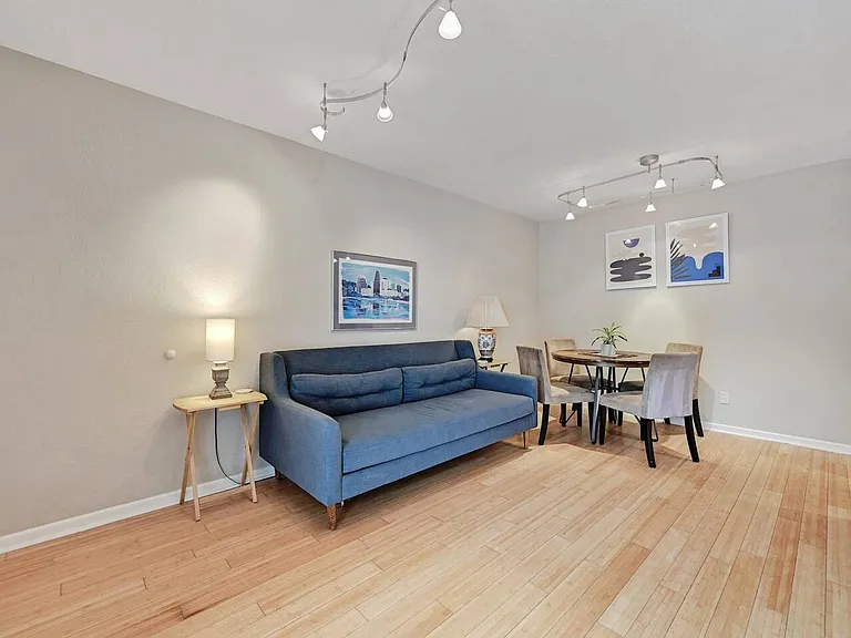 3204 Menchaca Rd #416 — Photo 3