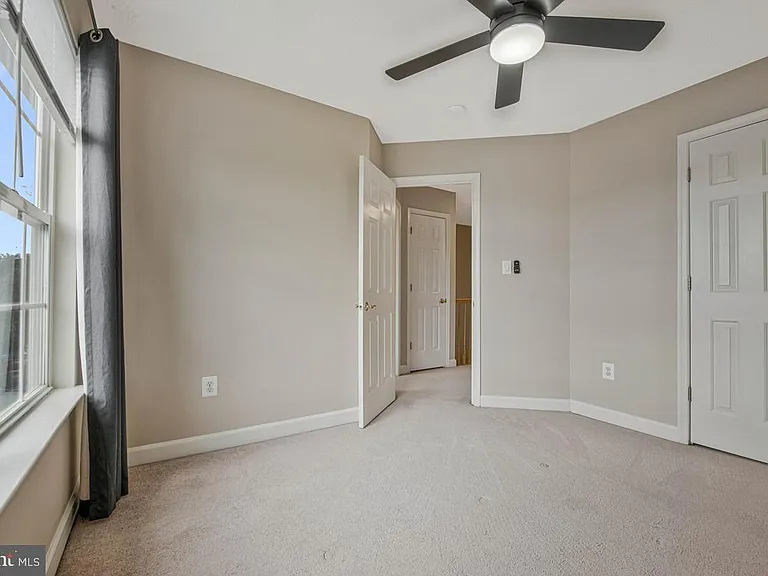 8335 Wades Way — Photo 28