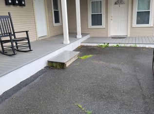 29 Green St APT 3, Lebanon, NH 03766