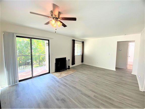 Living room / back patio