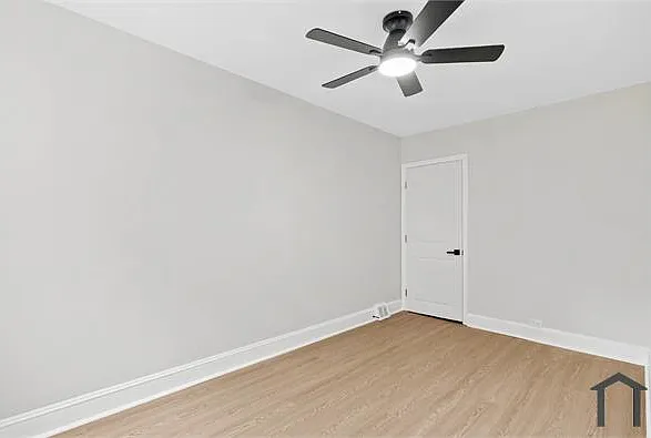 35 E Collom St — Photo 15
