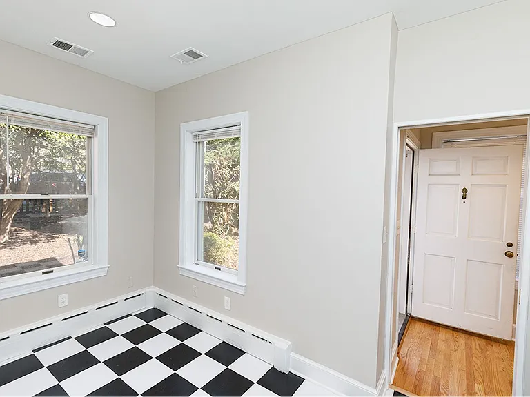 1525 Elliot Pl NW — Photo 6