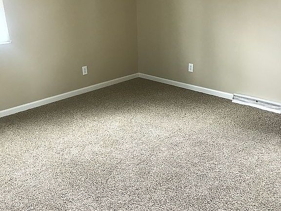 4th image of 13014 Wilmington Ct