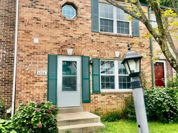 4704 S Park Ct, Woodbridge, VA 22193