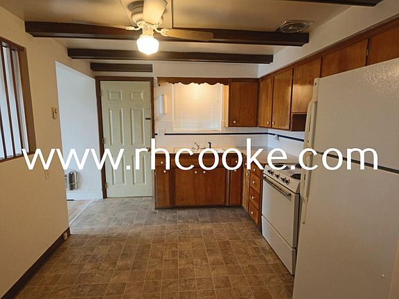 5th image of 2907 E Illinois Ave