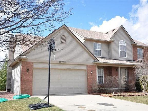 2nd image of 3758 Palisades Blvd