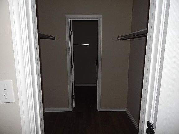 4th image of 1811 Beaumont St