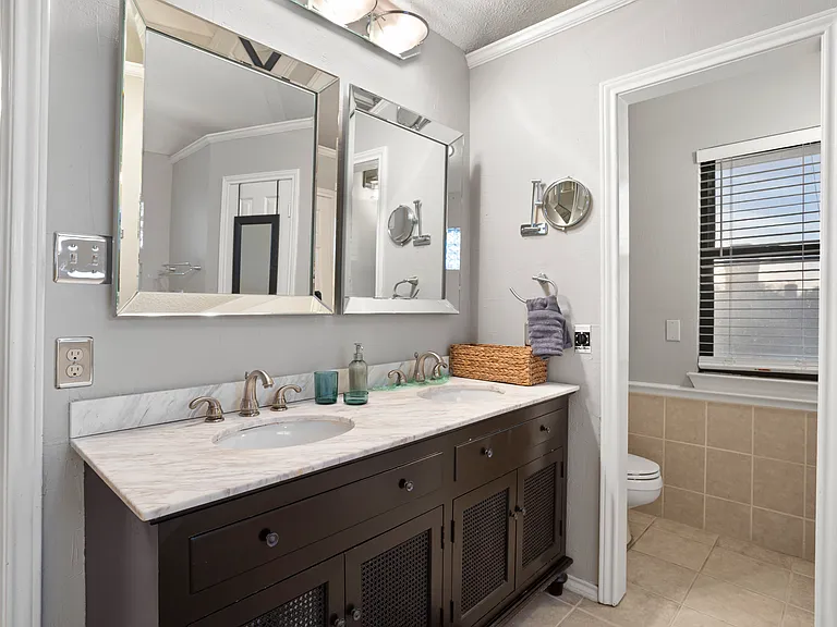 1424 Cobblestone Dr — Photo 21