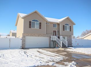 861 Meadow Brk, Logan, UT 84321