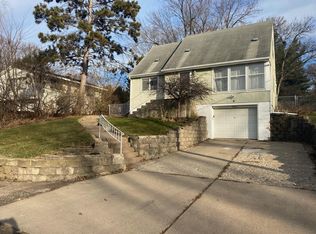 1844 Walter St, Saint Paul, MN 55109