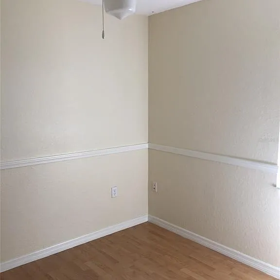 2417 Golfview St — Photo 6